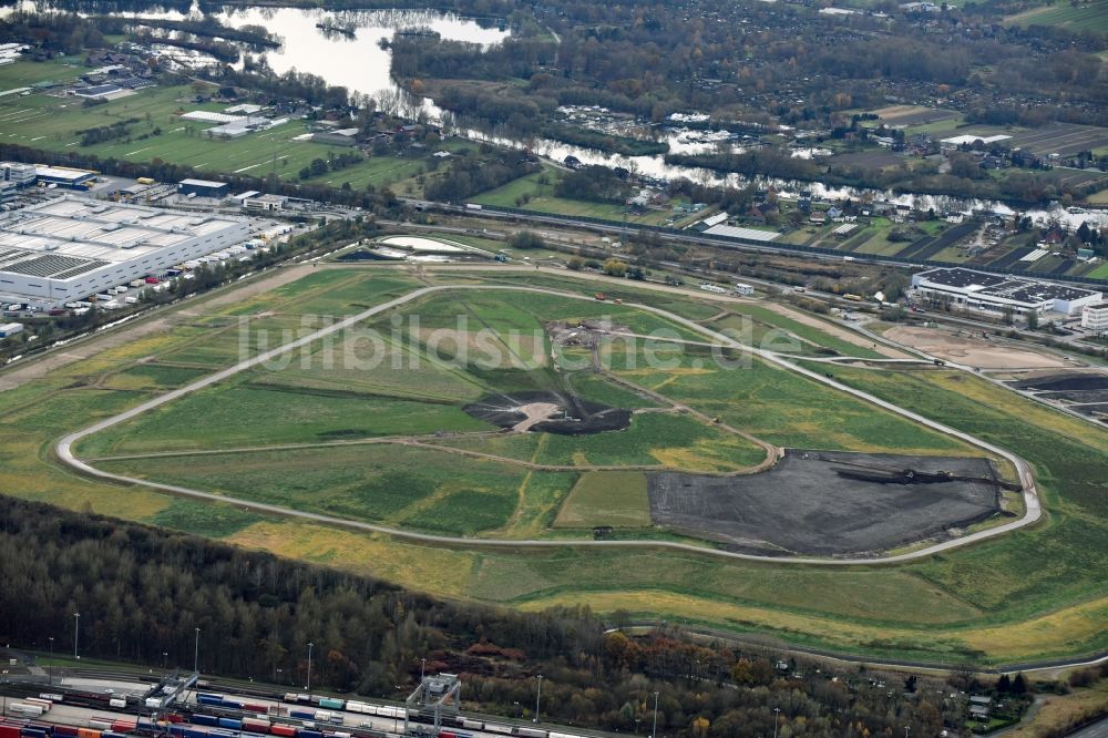 Luftbild Hamburg - Gelände der aufgeschütteten Mülldeponie im Ortsteil Bergedorf in Hamburg