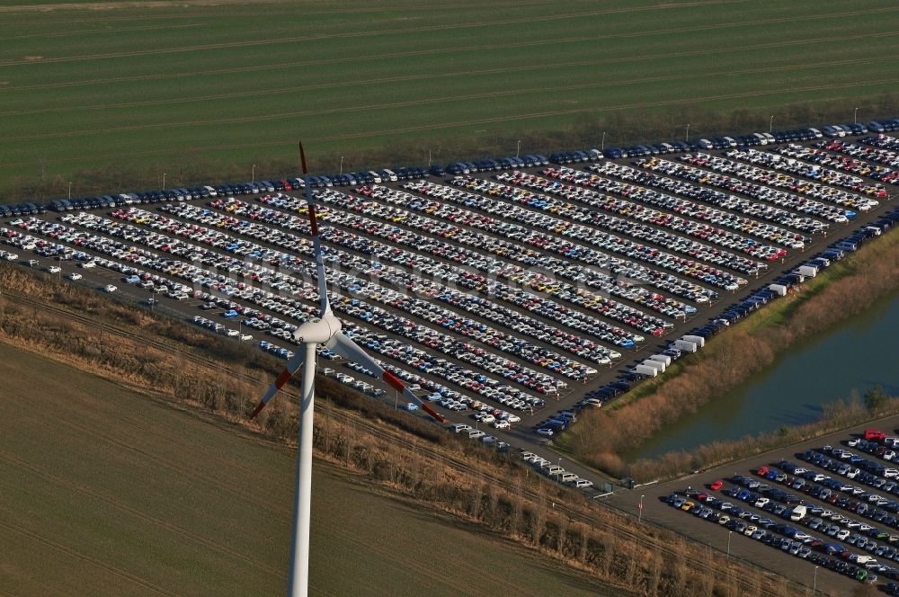 Etzin von oben - Gelände der Auto- Service-und Umschlag- Center Mosolf GmbH in Etzin bei Nauen