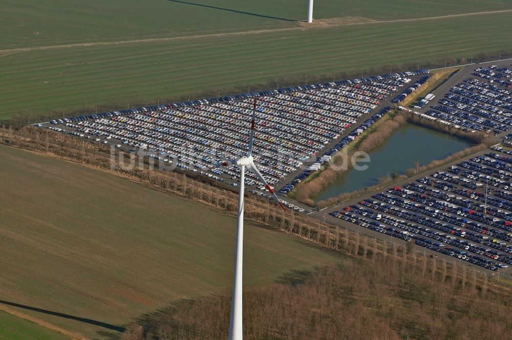 Etzin aus der Vogelperspektive: Gelände der Auto- Service-und Umschlag- Center Mosolf GmbH in Etzin bei Nauen