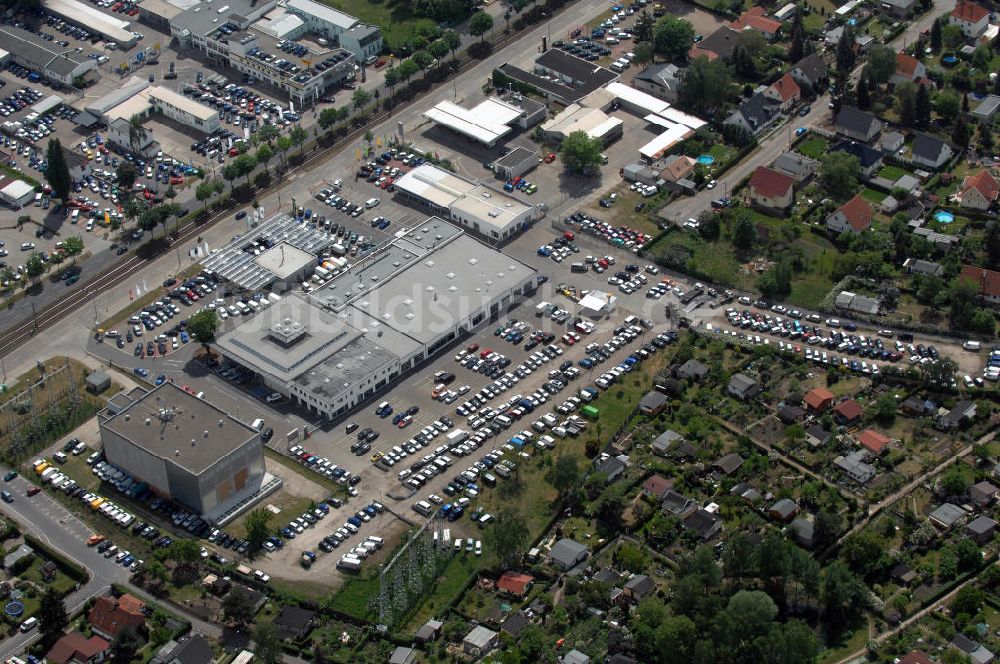 Berlin aus der Vogelperspektive: Gelände des Autohauses Möbus an der Hansastrasse 202 in 13088 Berlin - Hohenschönhausen