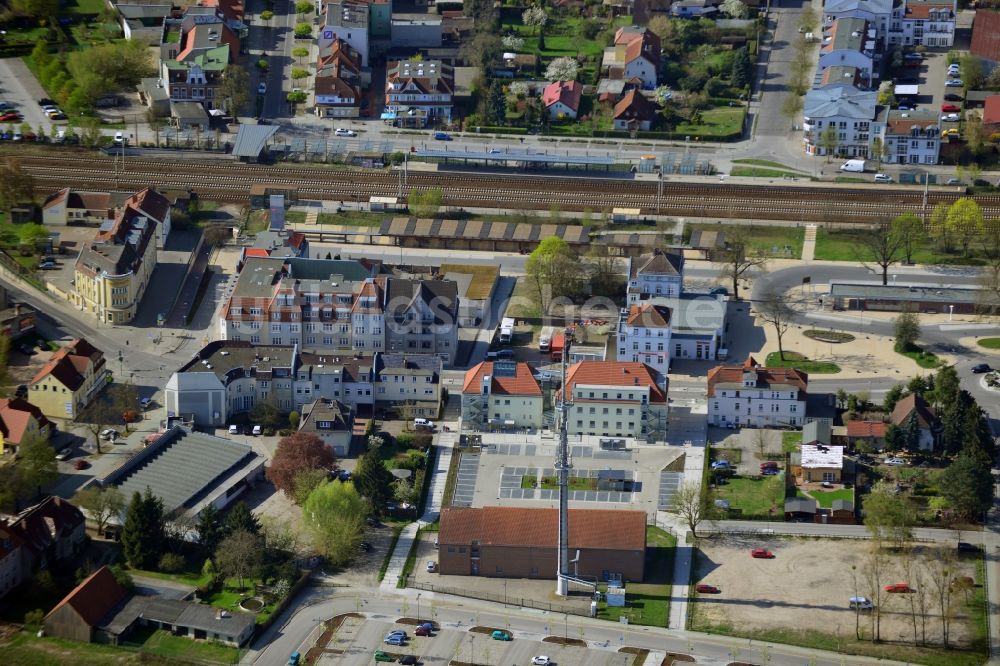 Falkensee aus der Vogelperspektive: Gelände am Bahnhof der Deutschen Bahn an der Poststraße in Falkensee im Bundesland Brandenburg