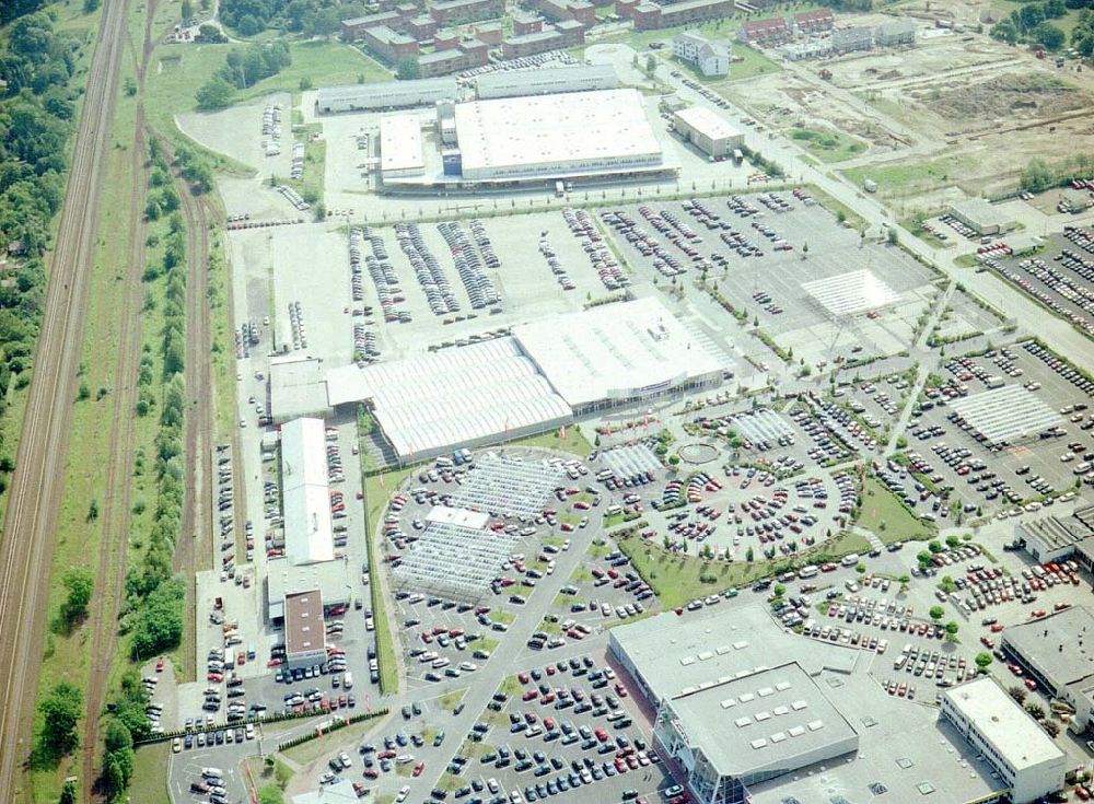 Luftbild Hoppegarten / Brandenburg - Gelände der BCA-Autoauktionen am Neuen Hönower Weg 4 in 15366 Dahlwitz-Hoppegarten / Brandenburg.