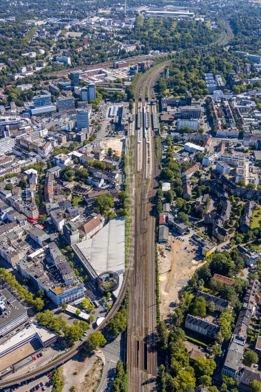 Bochum von oben - Gelände des Bermudadreieck im Bochumer Ausgehviertel Bermuda3eck mit zahlreichen Restaurants und Clubs in der Innenstadt von Bochum in Nordrhein-Westfalen