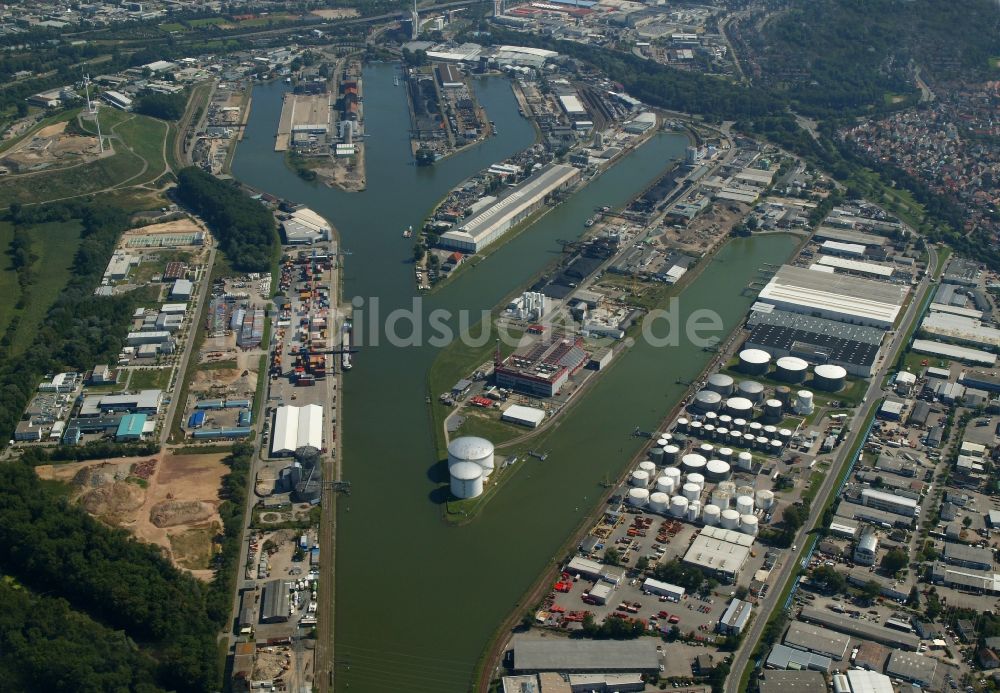 Karlsruhe von oben - Gelände des Binnenhafen Rheinhäfen Karlsruhe im Bundesland Baden-Württemberg