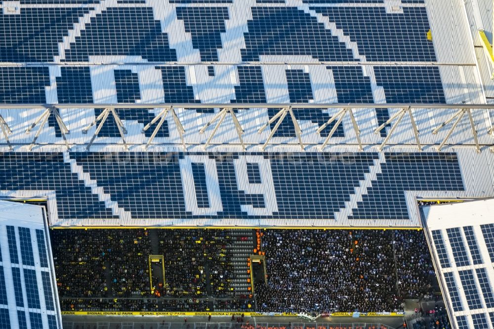 Dortmund aus der Vogelperspektive: Gelände des Borusseum , der Arena Signal Iduna Park mit dem Stadion Rote Erde in Dortmund in Nordrhein-Westfalen