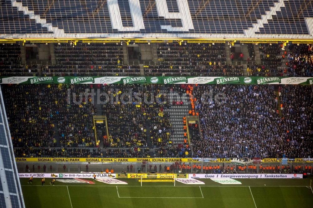 Luftaufnahme Dortmund - Gelände des Borusseum , der Arena Signal Iduna Park mit dem Stadion Rote Erde in Dortmund in Nordrhein-Westfalen