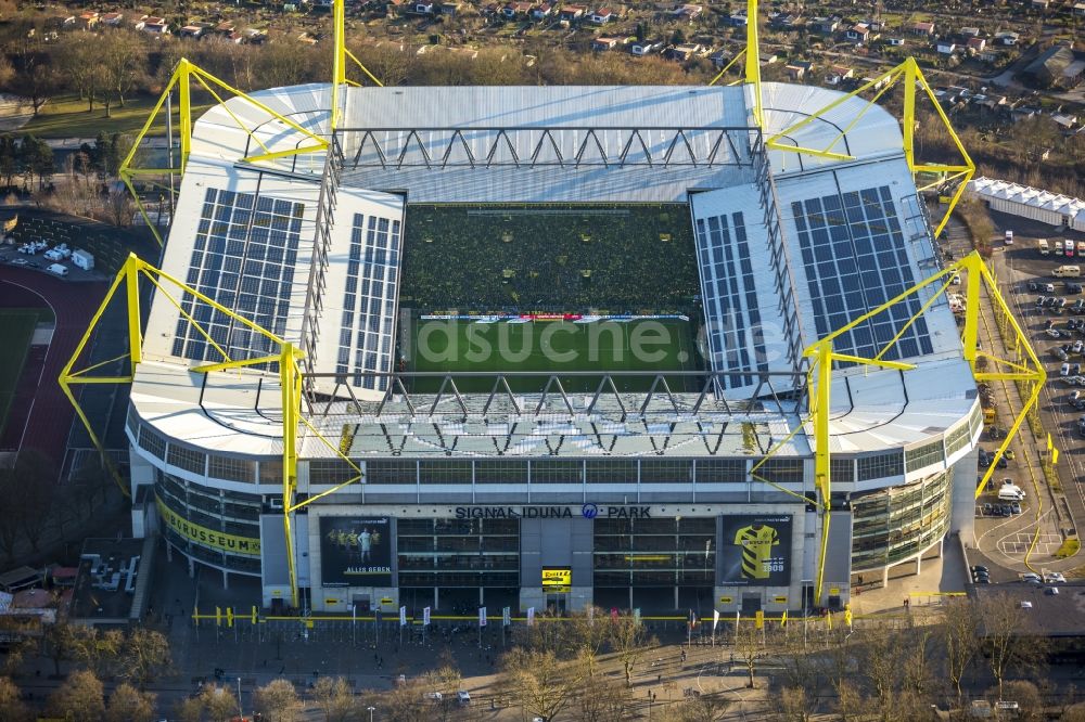 Dortmund von oben - Gelände des Borusseum , der Arena Signal Iduna Park mit dem Stadion Rote Erde in Dortmund in Nordrhein-Westfalen