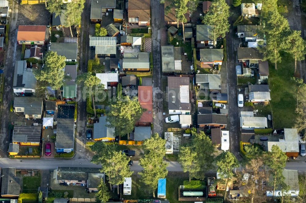 Luftbild Mülheim - Gelände des Campingplatz Entenfang an der Duisburger Seenplatte in Mülheim im Bundesland Nordrhein-Westfalen