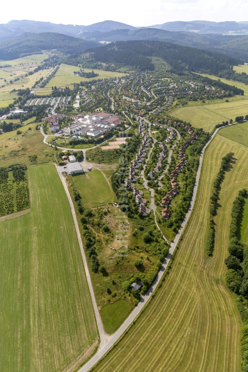 Medebach aus der Vogelperspektive: Gelände des Center Parcs Sauerland in Medebach in Nordrhein-Westfalen