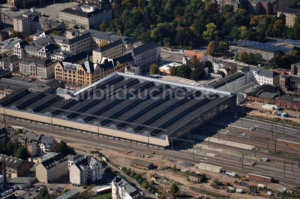 Chemnitz von oben - Gelände des Chemnitz Hauptbahnhof im Stadtzentrum in Chemnitz in Sachsen