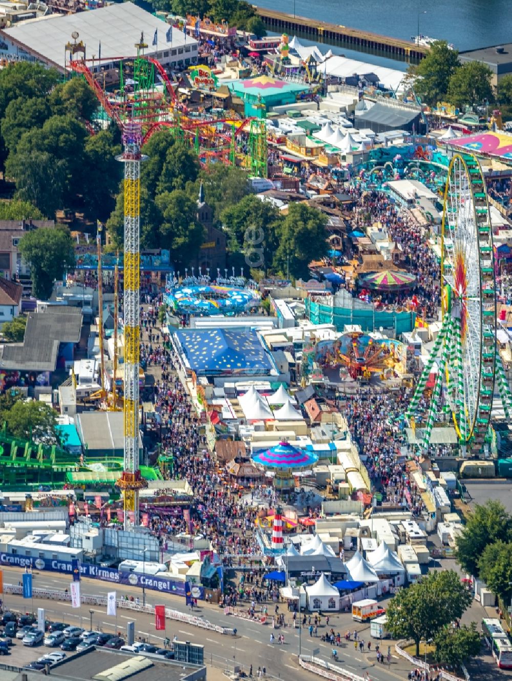 Herne von oben - Gelände der Cranger Kirmes in Herne im Bundesland Nordrhein-Westfalen, Deutschland