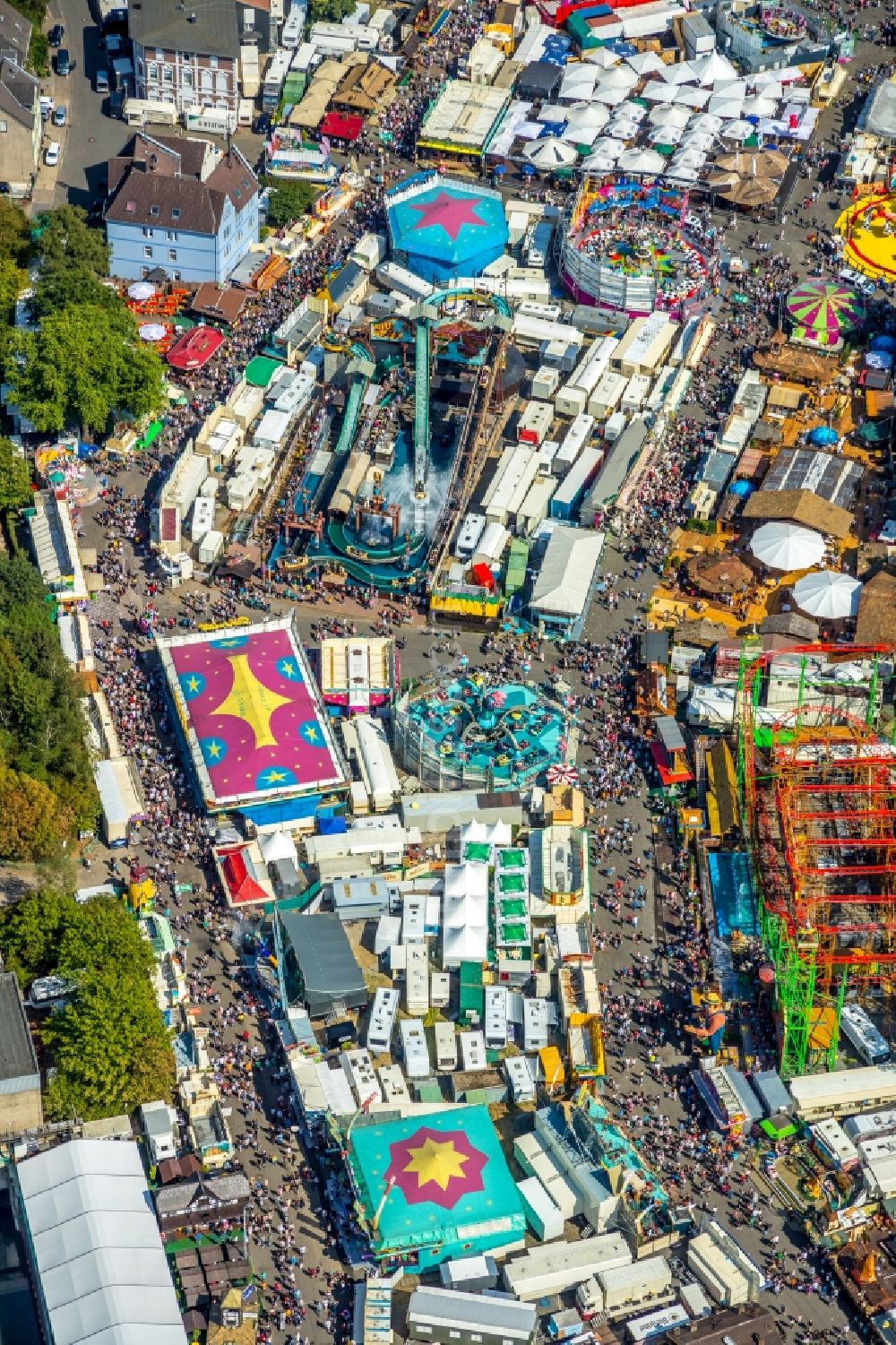 Herne von oben - Gelände der Cranger Kirmes in Herne im Bundesland Nordrhein-Westfalen, Deutschland