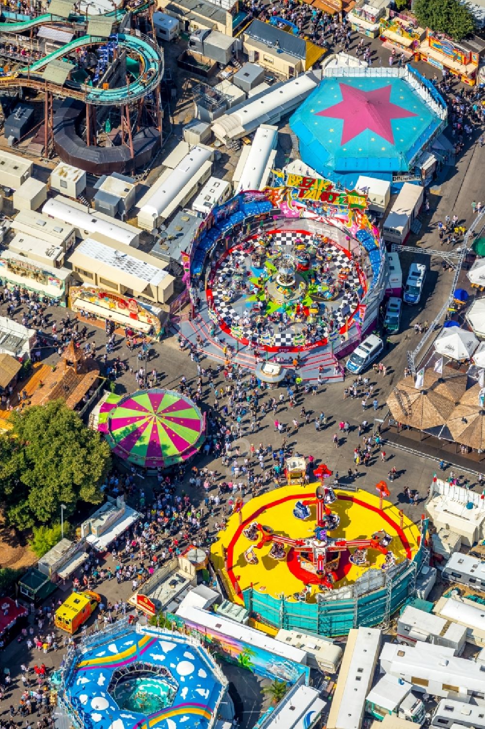 Luftaufnahme Herne - Gelände der Cranger Kirmes in Herne im Bundesland Nordrhein-Westfalen, Deutschland