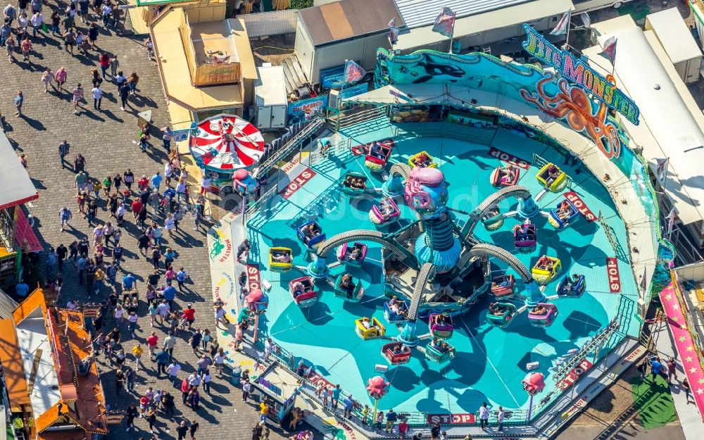 Herne aus der Vogelperspektive: Gelände der Cranger Kirmes in Herne im Bundesland Nordrhein-Westfalen, Deutschland