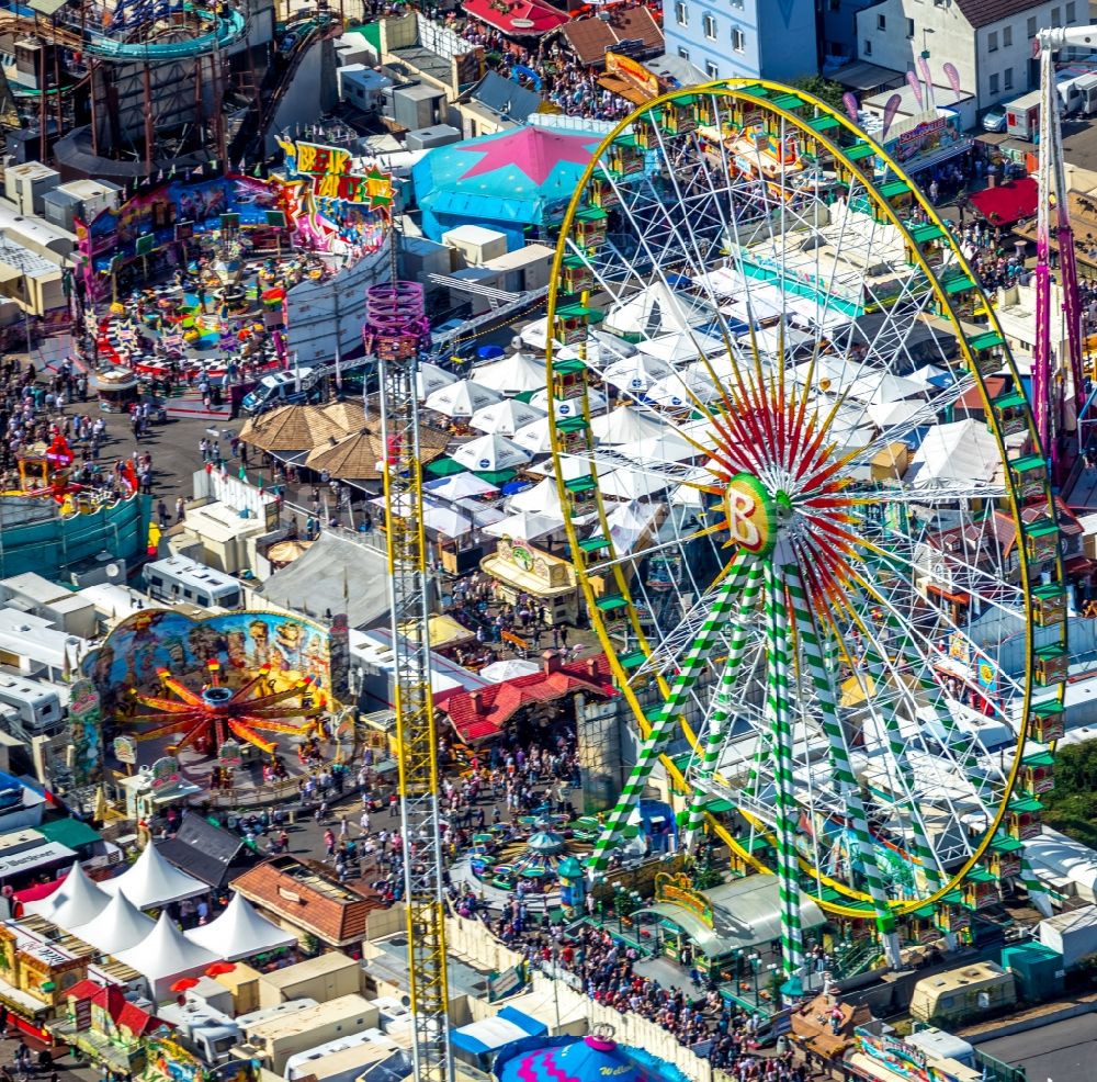 Luftaufnahme Herne - Gelände der Cranger Kirmes in Herne im Bundesland Nordrhein-Westfalen, Deutschland