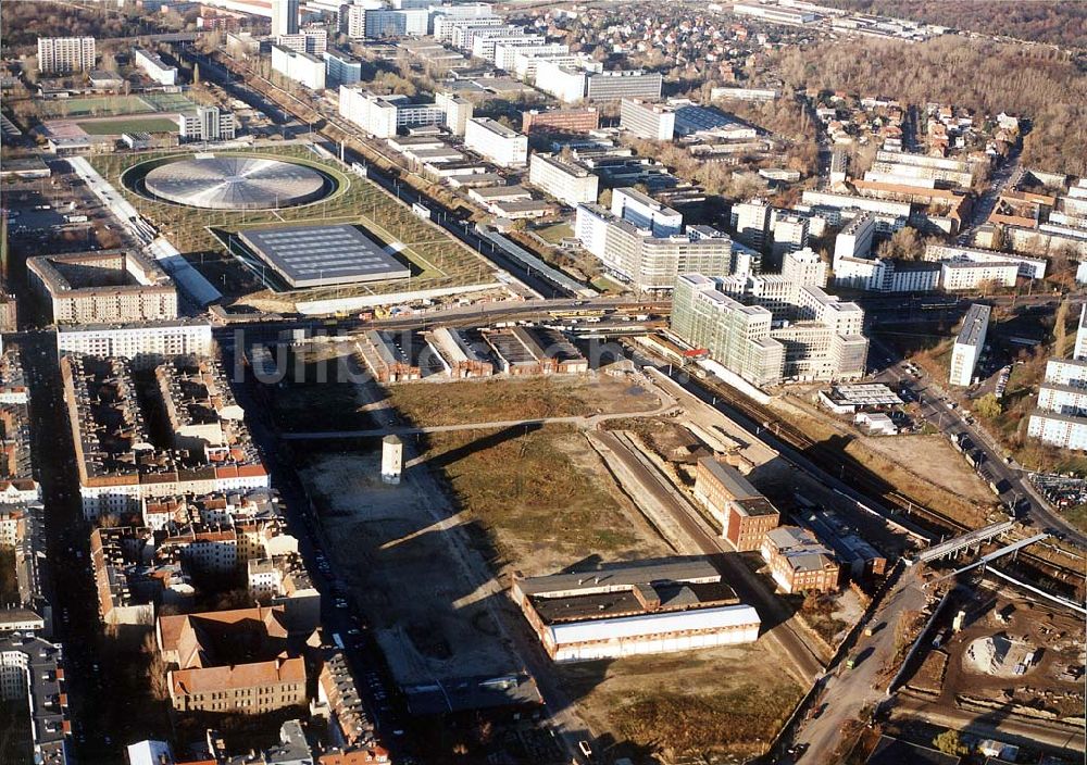 Luftbild Berlin - Lichtenberg - Gelände des ehem. Berliner Schlachthofes an der Landsberger Allee in Berlin - Lichtenberg.