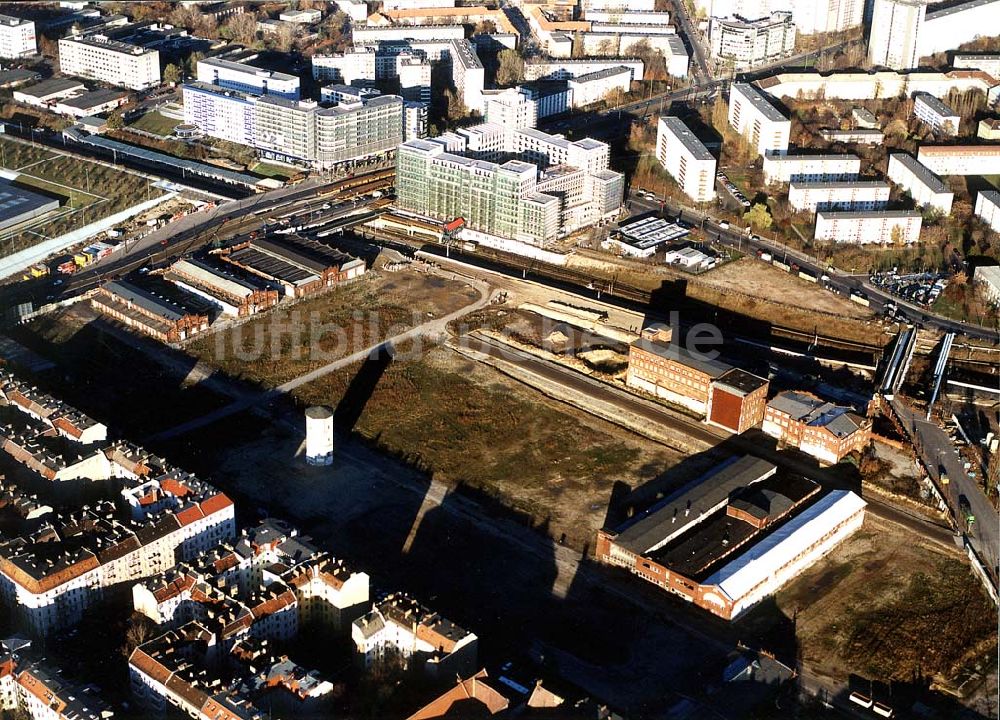 Berlin - Lichtenberg von oben - Gelände des ehem. Berliner Schlachthofes an der Landsberger Allee in Berlin - Lichtenberg.