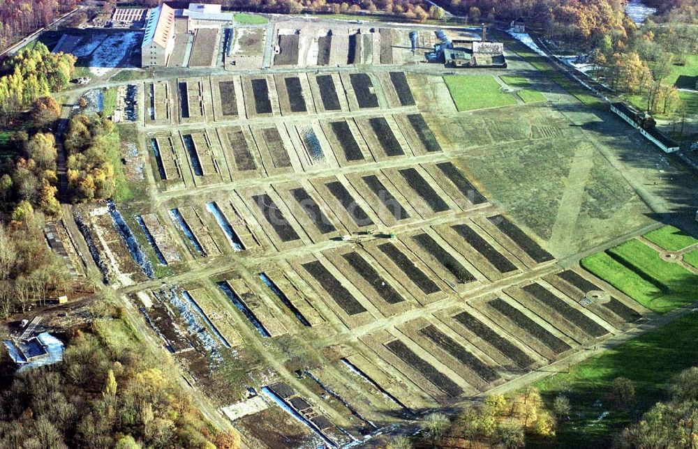 Luftaufnahme Weimar / Thür. - Gelände des ehem KZ Buchenwald auf dem Ettersberg bei Weimar.