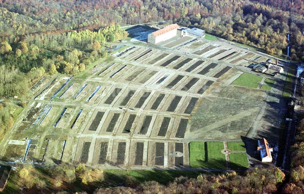 Weimar / Thür. aus der Vogelperspektive: Gelände des ehem KZ Buchenwald auf dem Ettersberg bei Weimar.