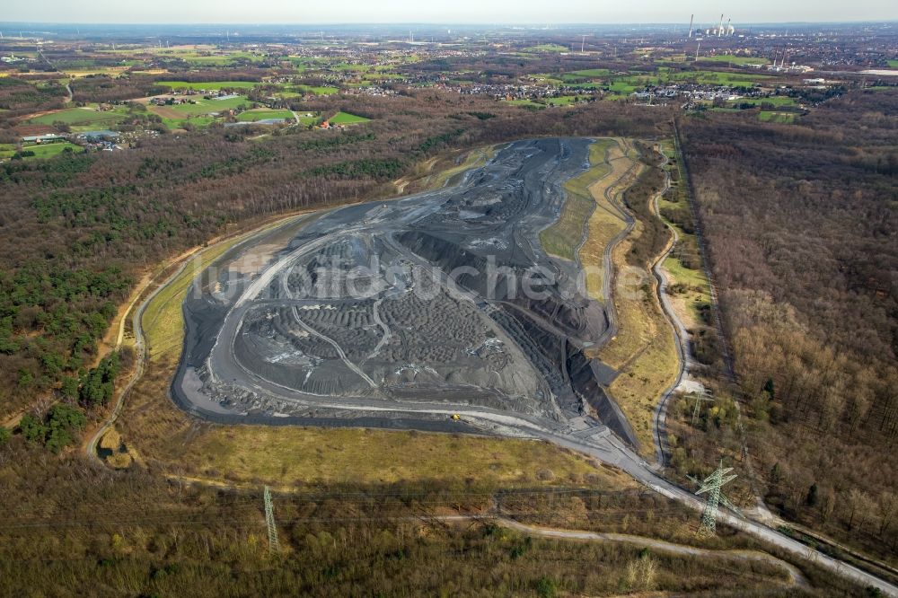 Luftbild Bottrop - Gelände der ehemaligen Bergbau- Halde Haniel in Bottrop im Bundesland Nordrhein-Westfalen