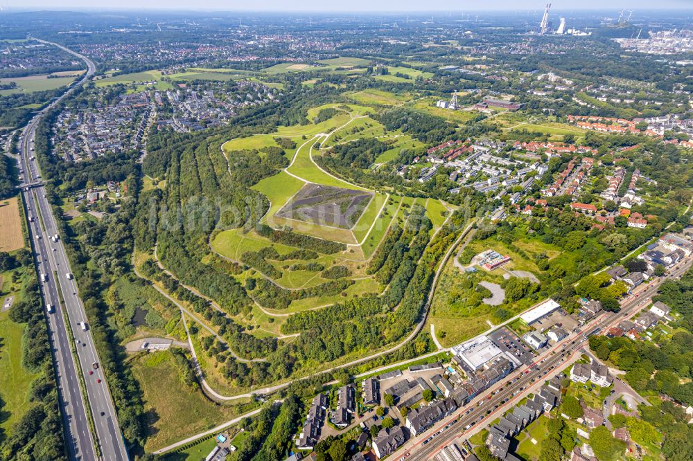 Luftbild Gelsenkirchen - Gelände der ehemaligen Bergbau- Halde Rungenberghalde im Ortsteil Buer in Gelsenkirchen im Bundesland Nordrhein-Westfalen, Deutschland