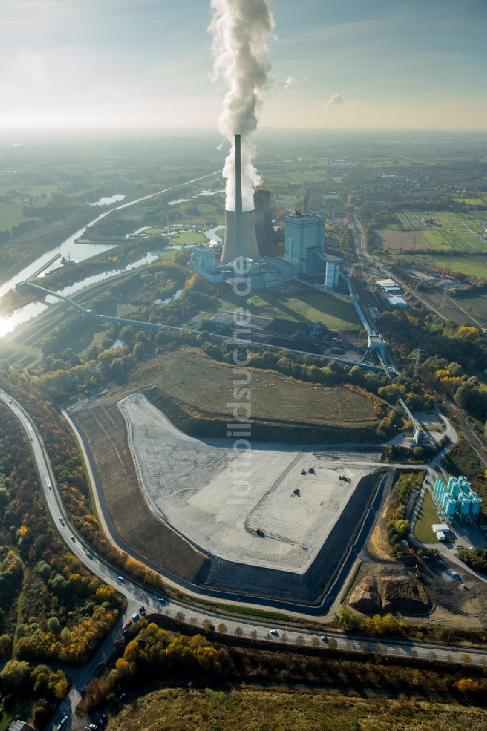 Werner von oben - Gelände der ehemaligen Bergbau- Halde RWE Power AG Kraftwerk Gersteinwerk in Werner im Bundesland Nordrhein-Westfalen