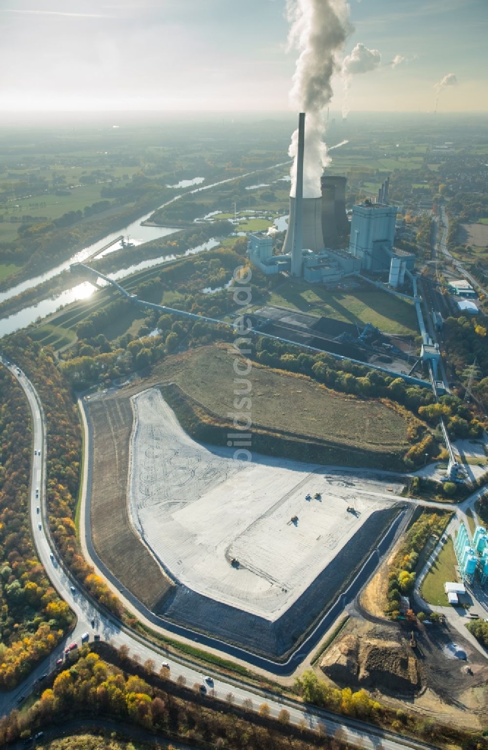 Luftbild Werner - Gelände der ehemaligen Bergbau- Halde RWE Power AG Kraftwerk Gersteinwerk in Werner im Bundesland Nordrhein-Westfalen