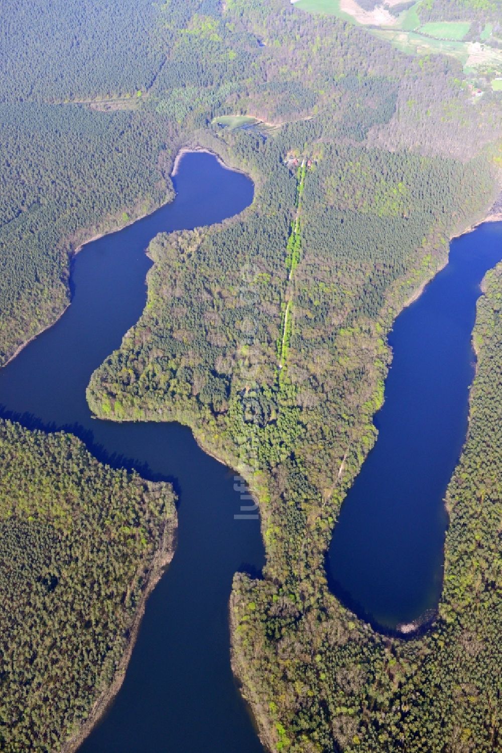 Groß Dölln von oben - Gelände des ehemaligen Carinhall- Anwesens in der Schorfheide zwischen Großdöllner See und Wuckersee im Ortsteil Groß Dölln im Bundesland Brandenburg