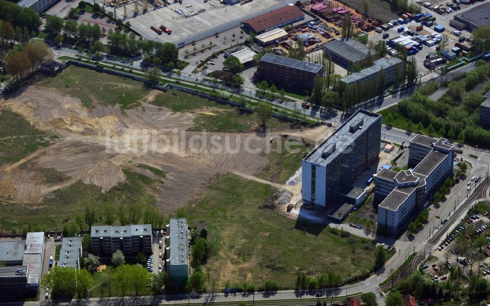 Berlin Hohenschönhausen von oben - Gelände des ehemaligen Hochhaus des DDR Baubetriebes SHB VEB Spezialhochbau Berlin an der Wartenberger Straße Ecke Gehrenseestraße in Berlin Hohenschönhausen