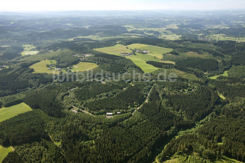 Reichshof aus der Vogelperspektive: Gelände des ehemaligen Munitionsdepots und der Reichshof- Kaserne bei Reichshof im Bundesland Nordrhein-Westfalen