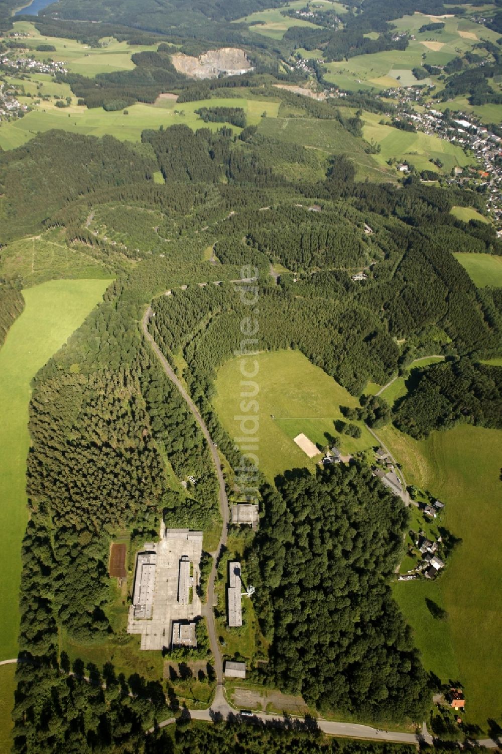 Luftaufnahme Reichshof - Gelände des ehemaligen Munitionsdepots und der Reichshof- Kaserne bei Reichshof im Bundesland Nordrhein-Westfalen