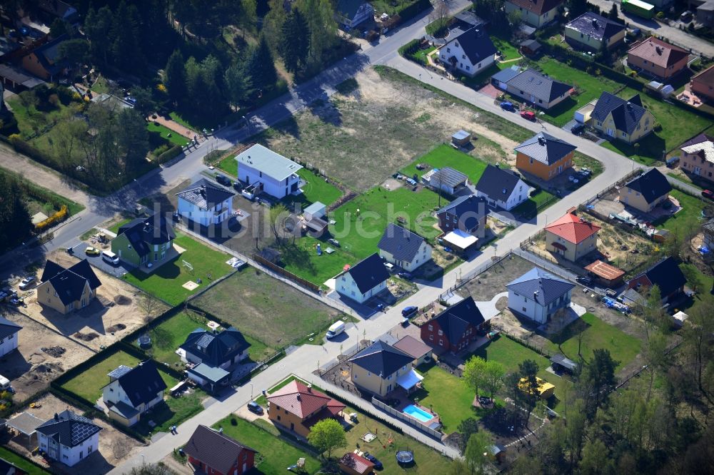 Falkensee aus der Vogelperspektive: Gelände des Einfamilienhaus - Neubau- Wohngebietes an der Friedrich-Ludwig-Jahn-Straße / Oderstraße in Falkensee im Bundesland Brandenburg