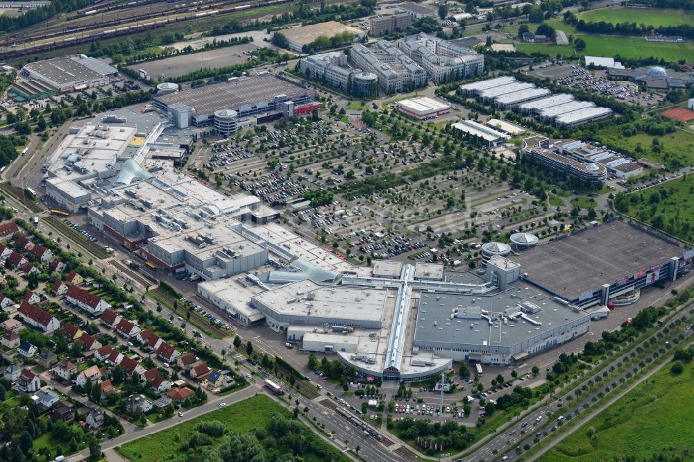 Luftaufnahme Leipzig - Gelände des Einkaufszentrum Paunsdorf Center in Leipzig im Bundesland Sachsen