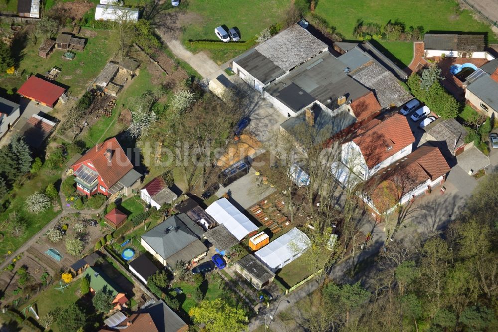 Falkensee von oben - Gelände der Fleischerei Gädecke an der Nauener Straße in Falkensee im Bundesland Brandenburg