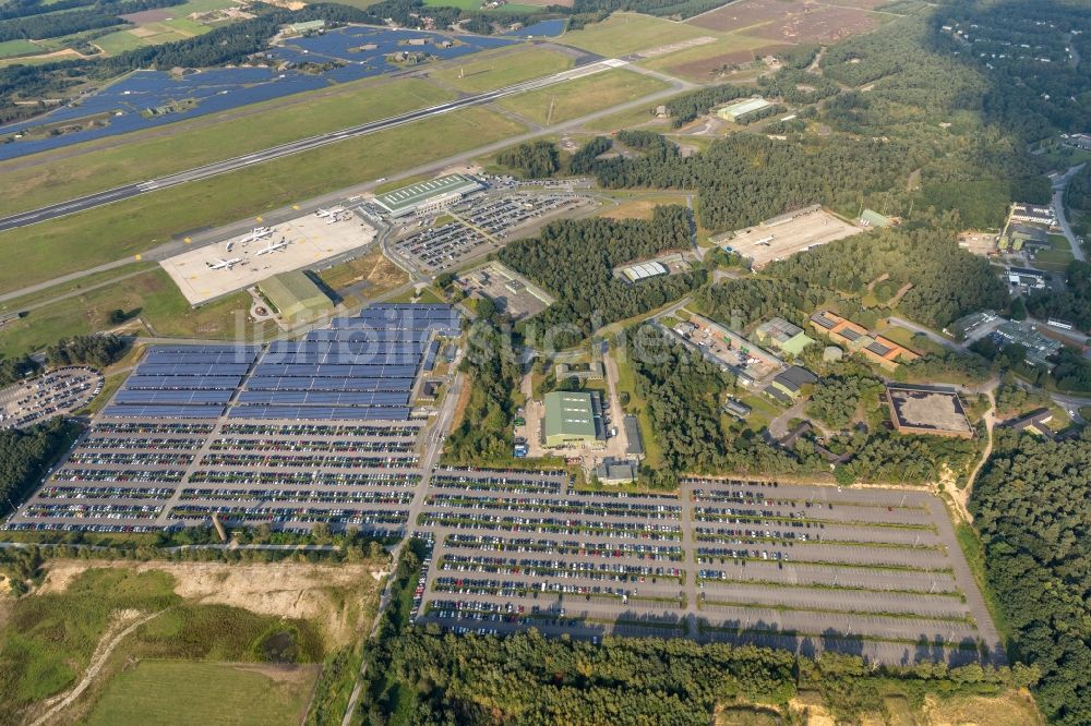 Luftbild Weeze - Gelände des Flughafen Airport Weeze Flughafen Niederrhein GmbH in Weeze im Bundesland Nordrhein-Westfalen, Deutschland