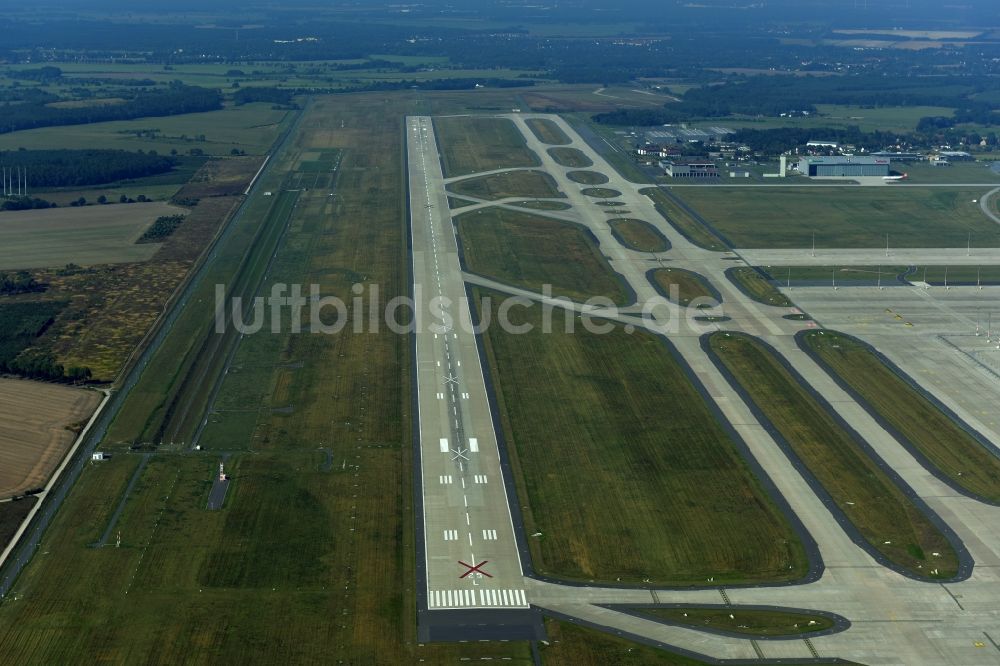 Luftbild Schönefeld - Gelände des Flughafen BER International in Schönefeld im Bundesland Brandenburg