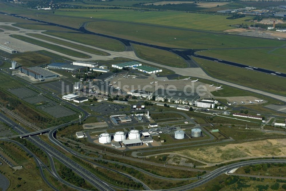 Schönefeld aus der Vogelperspektive: Gelände des Flughafen BER International in Schönefeld im Bundesland Brandenburg