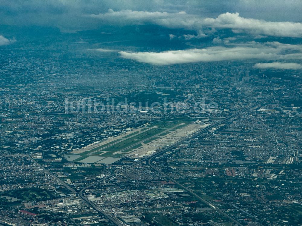 Luftbild Bangkok - Gelände des Flughafen Don Mueang International Airport in Bangkok in Krung Thep Maha Nakhon, Thailand