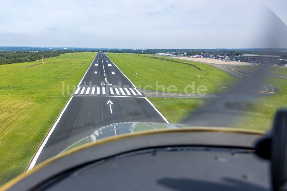 Dortmund aus der Vogelperspektive: Gelände des Flughafen in Dortmund im Bundesland Nordrhein-Westfalen, Deutschland