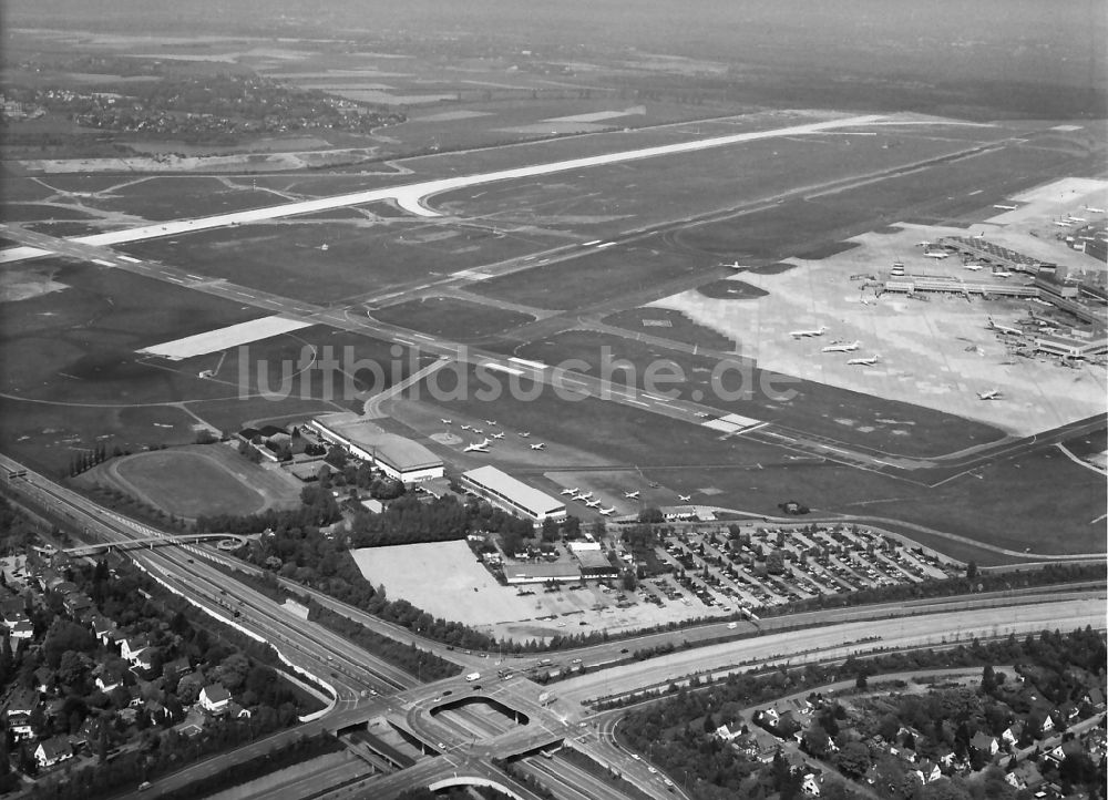 Düsseldorf aus der Vogelperspektive: Gelände des Flughafen in Düsseldorf im Bundesland Nordrhein-Westfalen, Deutschland