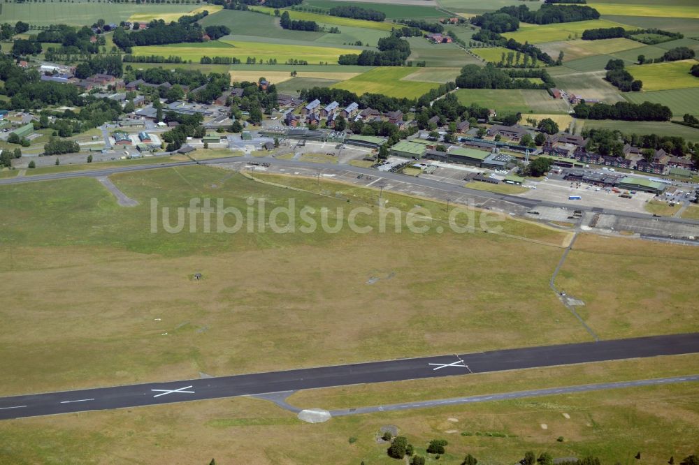 Gütersloh aus der Vogelperspektive: Gelände des Flughafen in Gütersloh im Bundesland Nordrhein-Westfalen