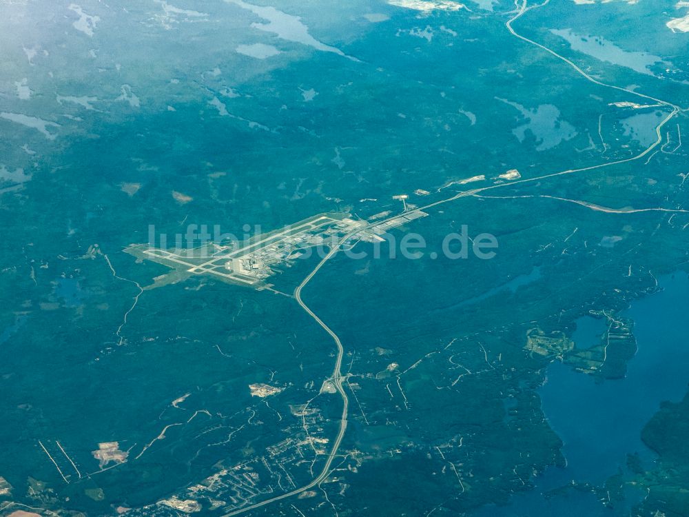 Goffs aus der Vogelperspektive: Gelände des Flughafen Halifax Stanfield International Airport in Goffs in Nova Scotia, Kanada