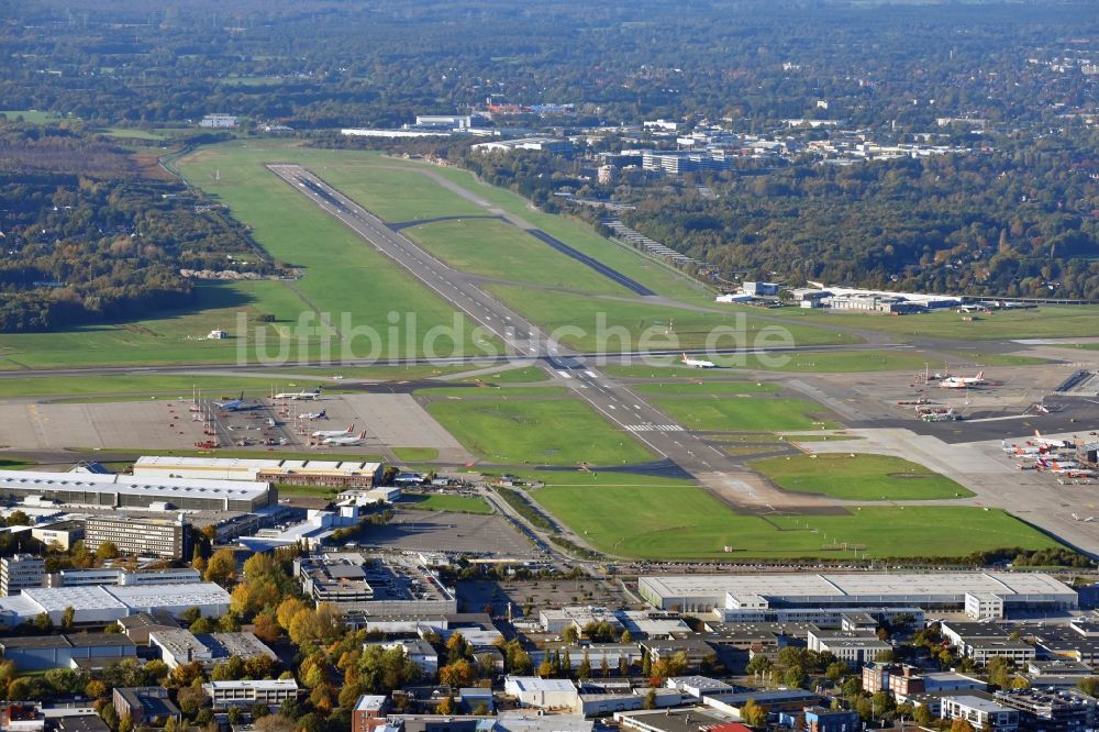 Luftaufnahme Hamburg - Gelände des Flughafen Hamburg im Ortsteil Fuhlsbüttel in Hamburg, Deutschland