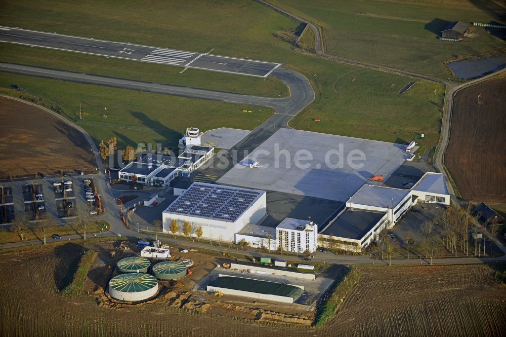 Hof von oben - Gelände des Flughafen in Hof im Bundesland Bayern, Deutschland