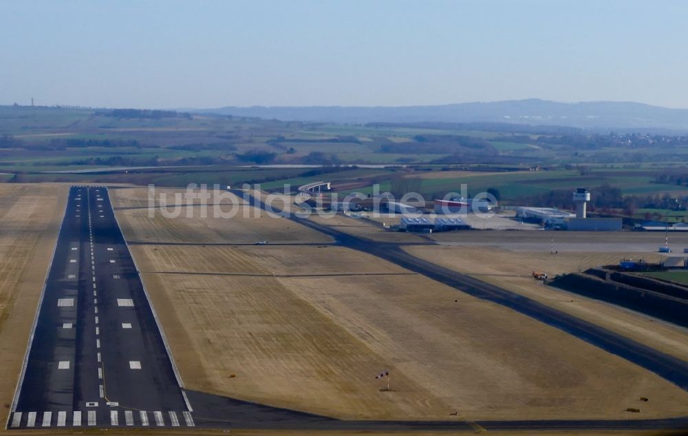 Grebenstein aus der Vogelperspektive: Gelände des Flughafen Kassel-Calden in Grebenstein im Bundesland Hessen, Deutschland