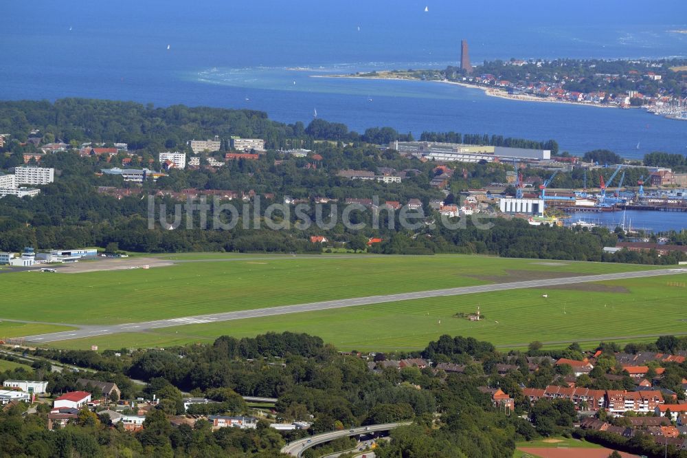 Luftbild Kiel - Gelände des Flughafen in Kiel im Bundesland Schleswig-Holstein