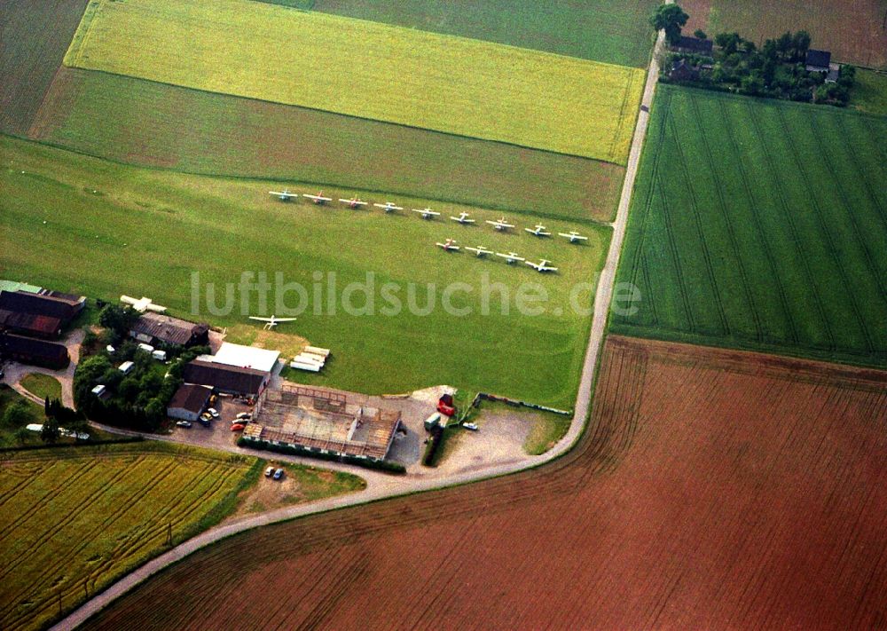 Kamp-Lintfort aus der Vogelperspektive: Gelände des Flughafen der Luftsportgemeinschaft Kamp-Lintfort, ICAO Code : EDLC, in Kamp-Lintfort im Bundesland Nordrhein-Westfalen