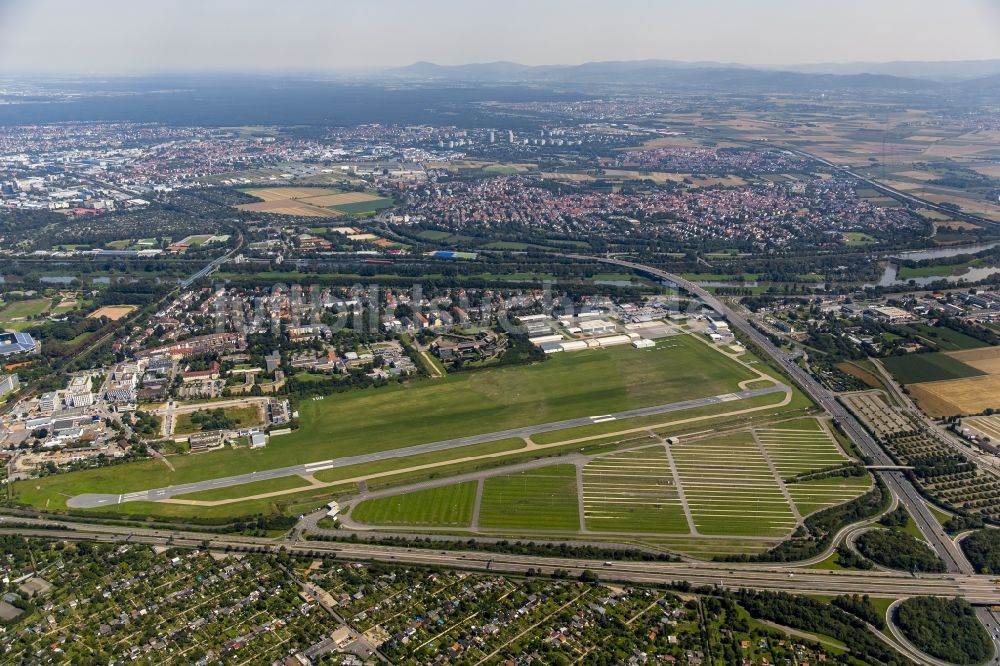 Luftbild Mannheim - Gelände des Flughafen in Mannheim im Bundesland Baden-Württemberg