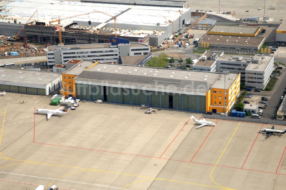 Köln von oben - Gelände des Flughafen im Ortsteil Grengel in Köln im Bundesland Nordrhein-Westfalen, Deutschland