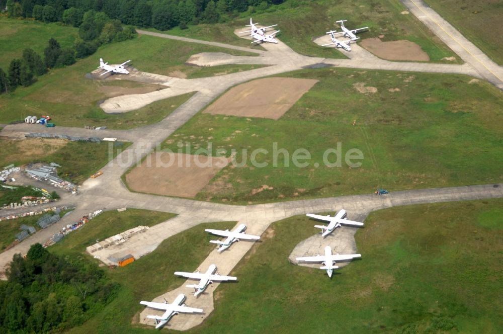 Luftaufnahme Köln - Gelände des Flughafen im Ortsteil Grengel in Köln im Bundesland Nordrhein-Westfalen, Deutschland